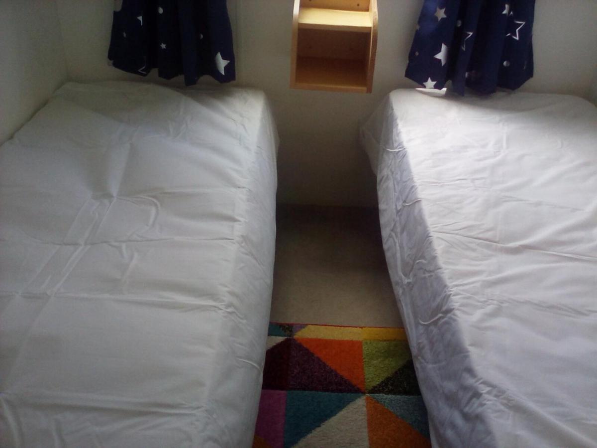 Arizona Family And Dogs Welcome Caravan 3 Bedrooms ไรย์ ภายนอก รูปภาพ